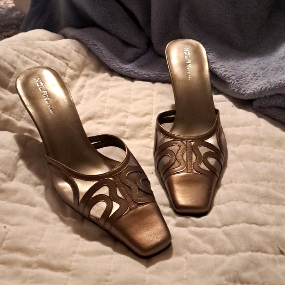Nolan high heels